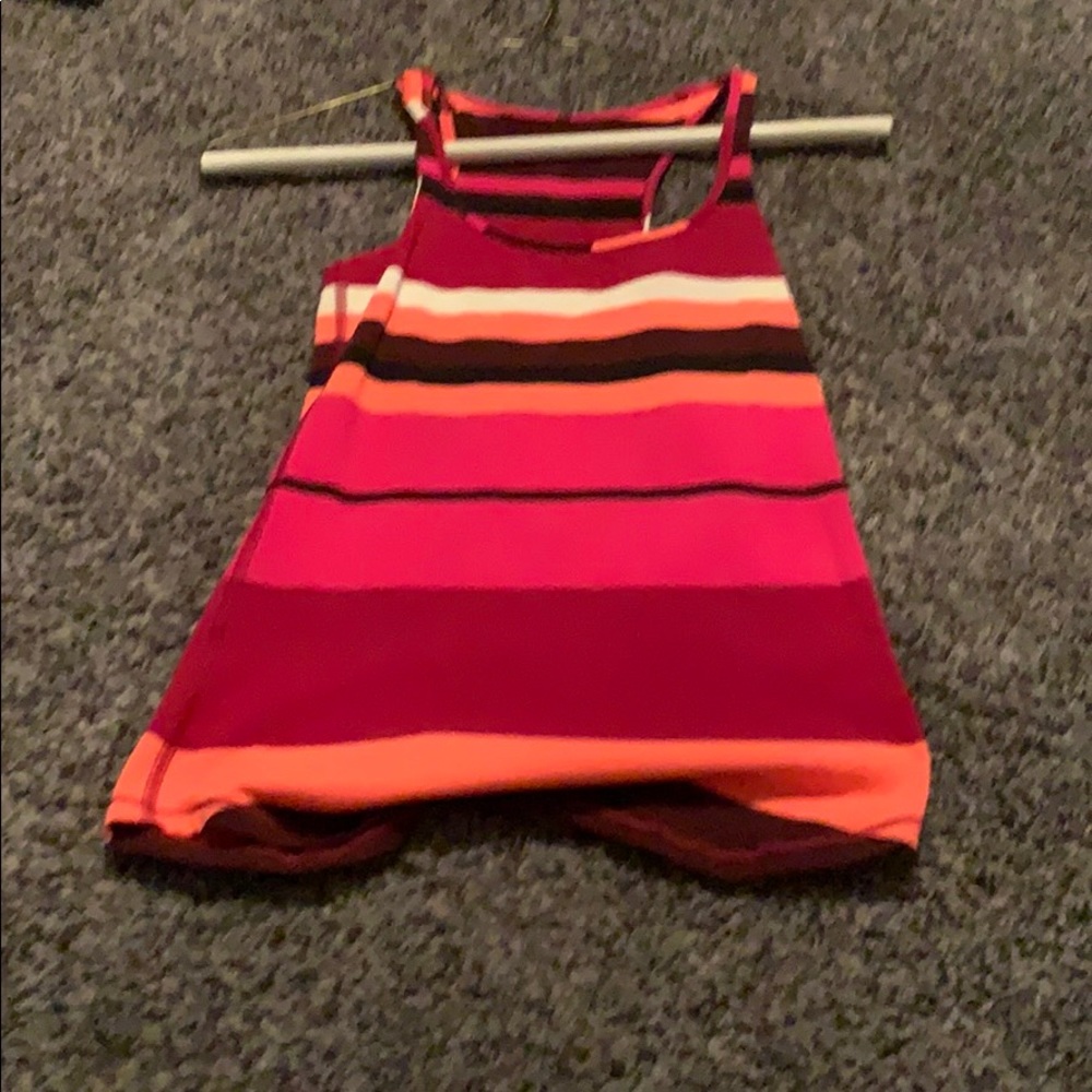 Lululemon tank